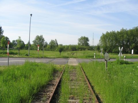 Bahnübergang vor dem Bahnhof Ebeleben