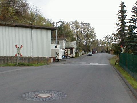 Bahnbergang ber die Dieselstrae