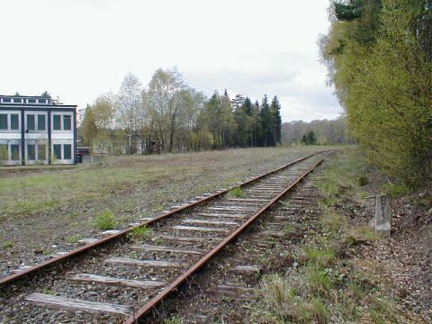 Entlang der ehemaligen Firma Schller