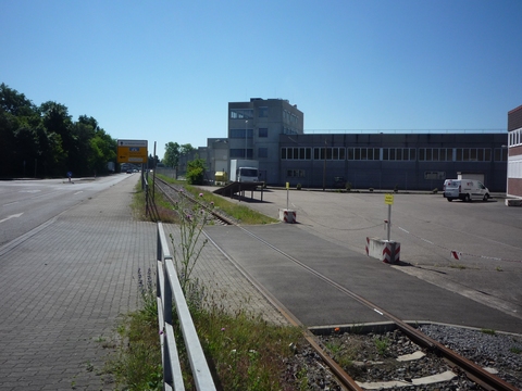 Bahnbergang Industriegebiet Hockenheim Talhaus