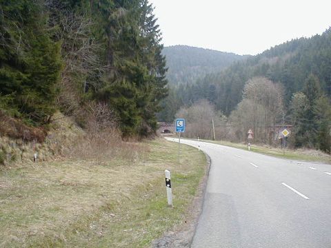 Ehemalige Brcke ber die Strae nach Kappel