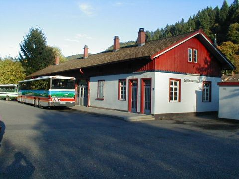 Empfangsgebude DB-Bahnhof