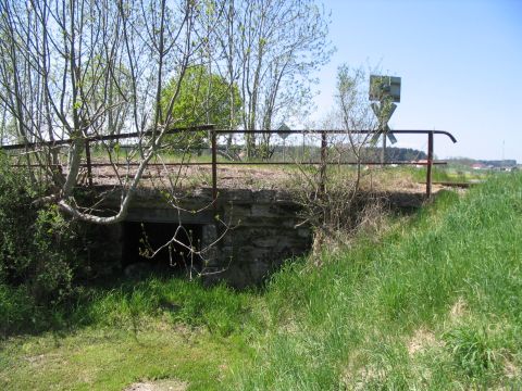 Brcke vor dem Bahnbergang Sauldorf