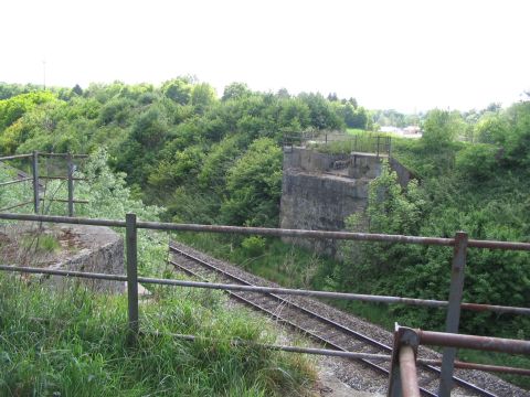 Brcke ber die Bahnlinie Ulm - Donaueschingen