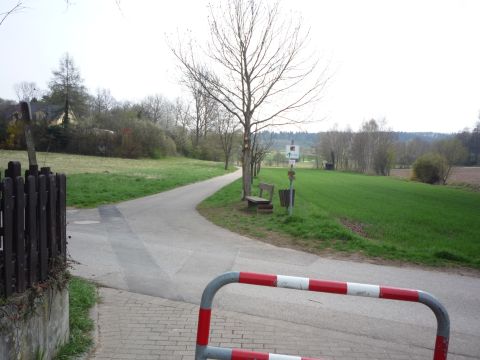 Bahnbergang am stlichen Ortsrand von Odenheim