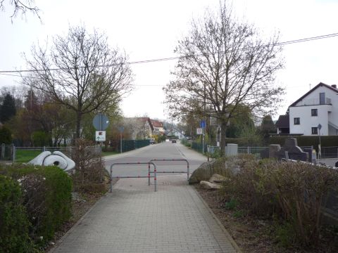 Haltepunkt Odenheim Ost, Bahnbergang ber die Utestrae