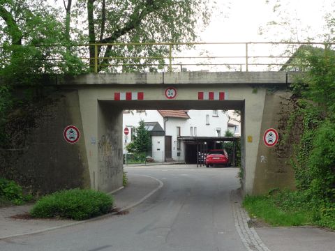 Brücke über den Wiesenweg