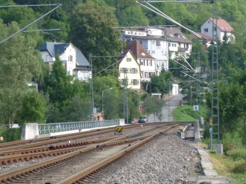 Brcke ber die Eisenbahnstrae
