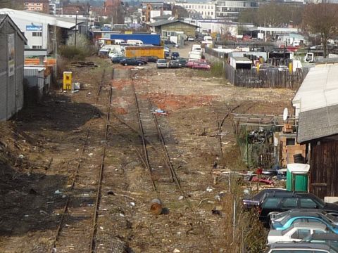 Zufahrt zur Nordseite des Gterbahnhofs