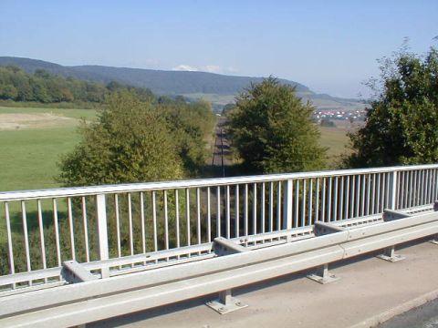 Brcke ber die Strae von Schenklengsfeld nach Heimboldshausen