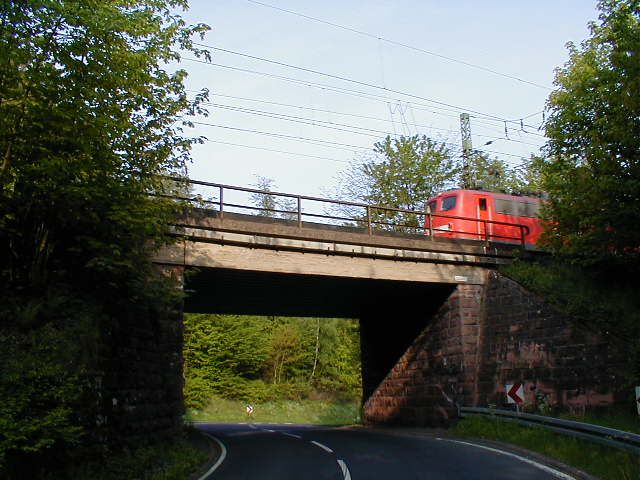 Brcke ber die Strae von Jossa nach Obersinn