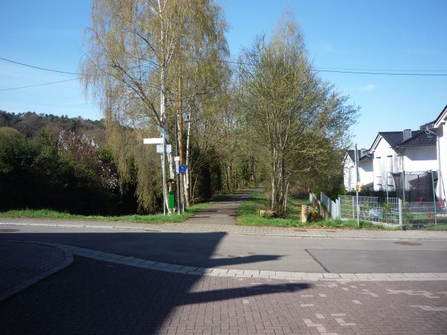 Bahnbergang ber die Meckenbacher Strae