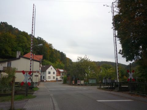 Bahnbergang ber die Hauptstrae