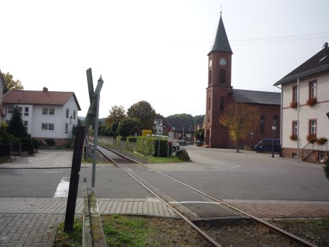 Bahnbergang ber die Raiffeisenstrae