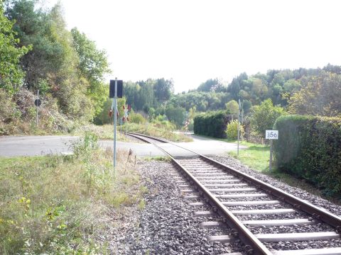 Bahnbergang ber die Zufahrt zur Klranlage