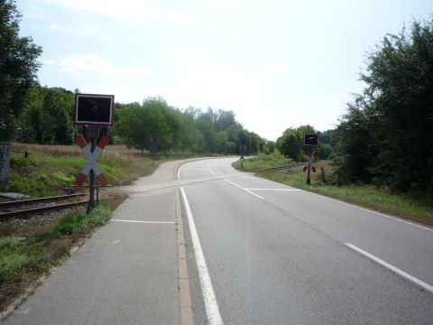 Bahnbergang ber die die Strae von Neckarbischofsheim nach Helmhof