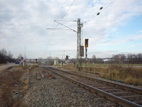 Brcke ber einen Graben