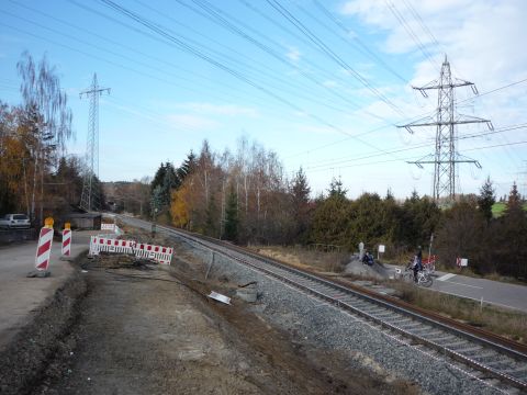 Ehemaliger Bahnbergang ber die Ihringer Strae