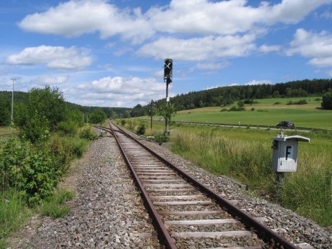 1. Abzweig zum Bahnhof Oberheutal