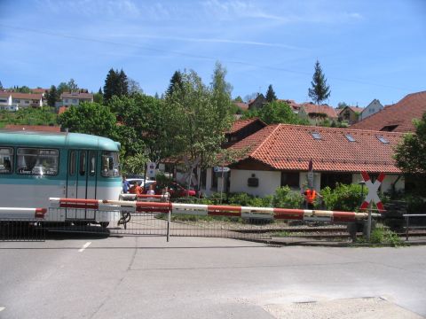 Bahnübergang in Gomadingen