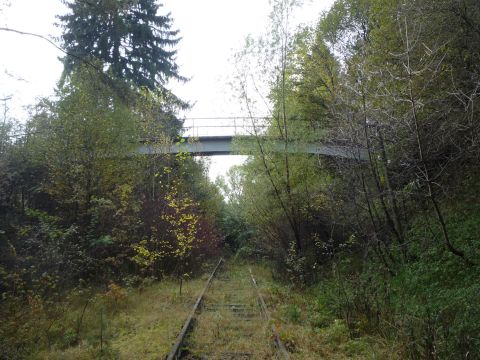 Brücke eines Fußweges zur der Kaserne