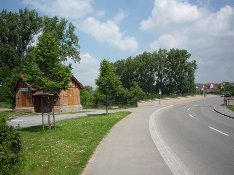 Bahnbergang ber die Bahnhofstrae