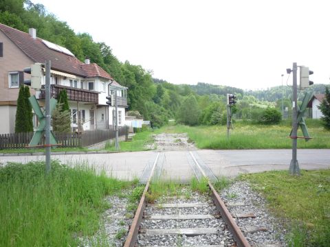 Bahnübergang über die Nestelbergstraße