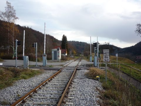 Bahnübergang über die Straße nach Althütte