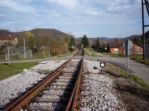 Bahnbergang hinter Rudersberg-Oberndorf