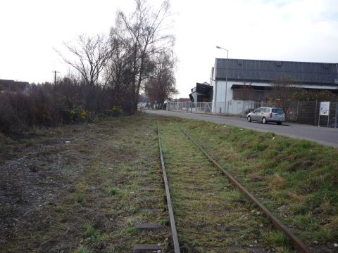 Zufahrt zur Fabrik