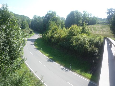 Ehemalige Brücke über die Straße von Ochsenfurt nach Gaukönigshofen