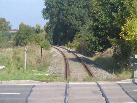 Bahnbergang ber die Strae nach Seidelsdorf