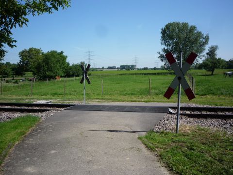 Bahnbergang ber die Eichenwaldstrae